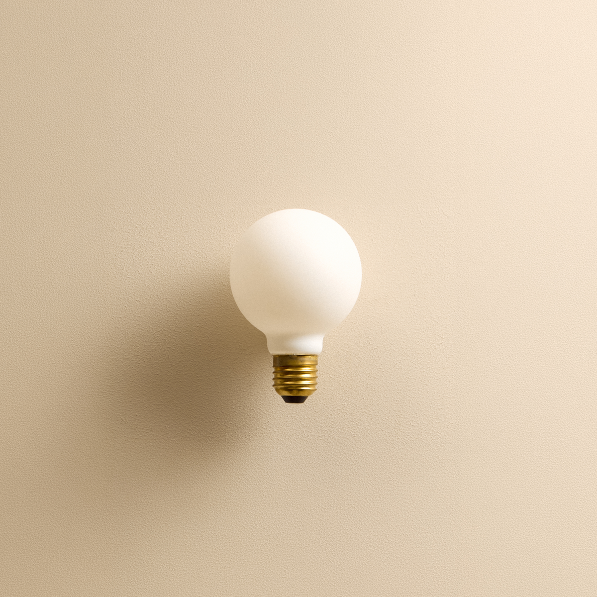 Sphere II E27 LED Bulb - Warm and Light LED | Tala