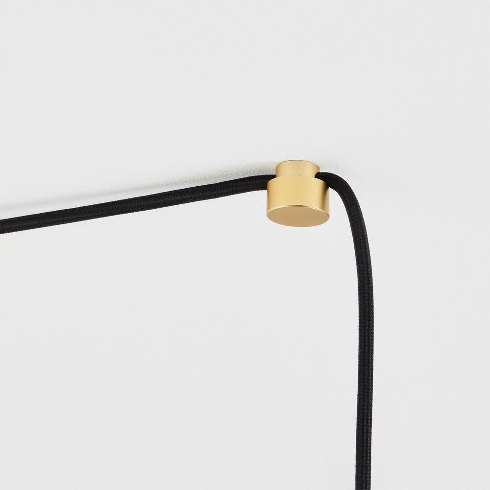 Oblo Plug-In Pendant in Brass