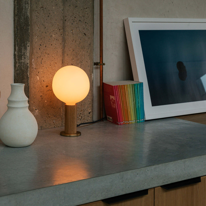 Knuckle Table Lamp in Oak + Sphere IV